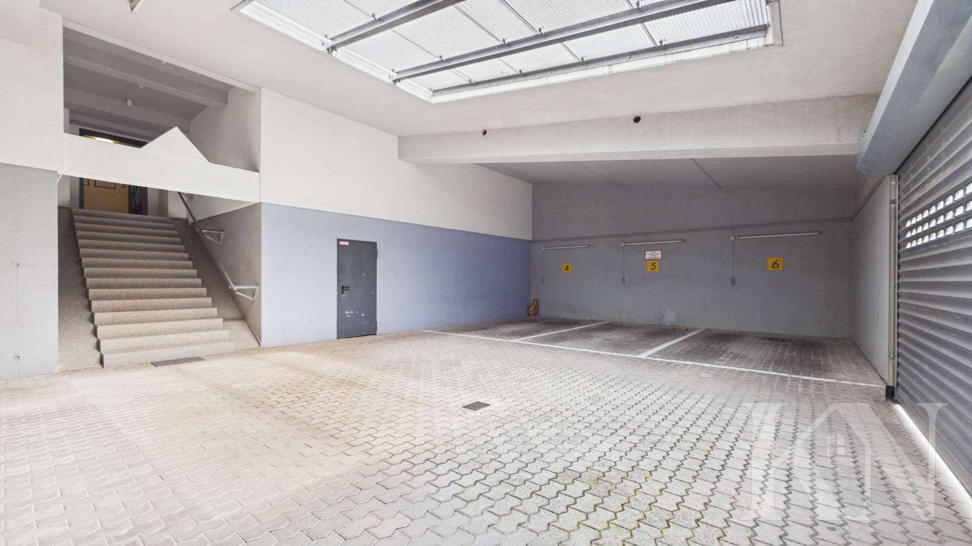 Garage - Gepflegte Eigentumswohnung mit Fernblick und Balkon in Saarbrücken-Eschringen