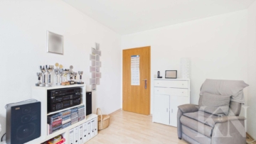 Arbeitszimmer - Gepflegte Eigentumswohnung mit Fernblick und Balkon in Saarbrücken-Eschringen