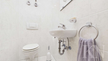 Gäste WC - Gepflegte Eigentumswohnung mit Fernblick und Balkon in Saarbrücken-Eschringen