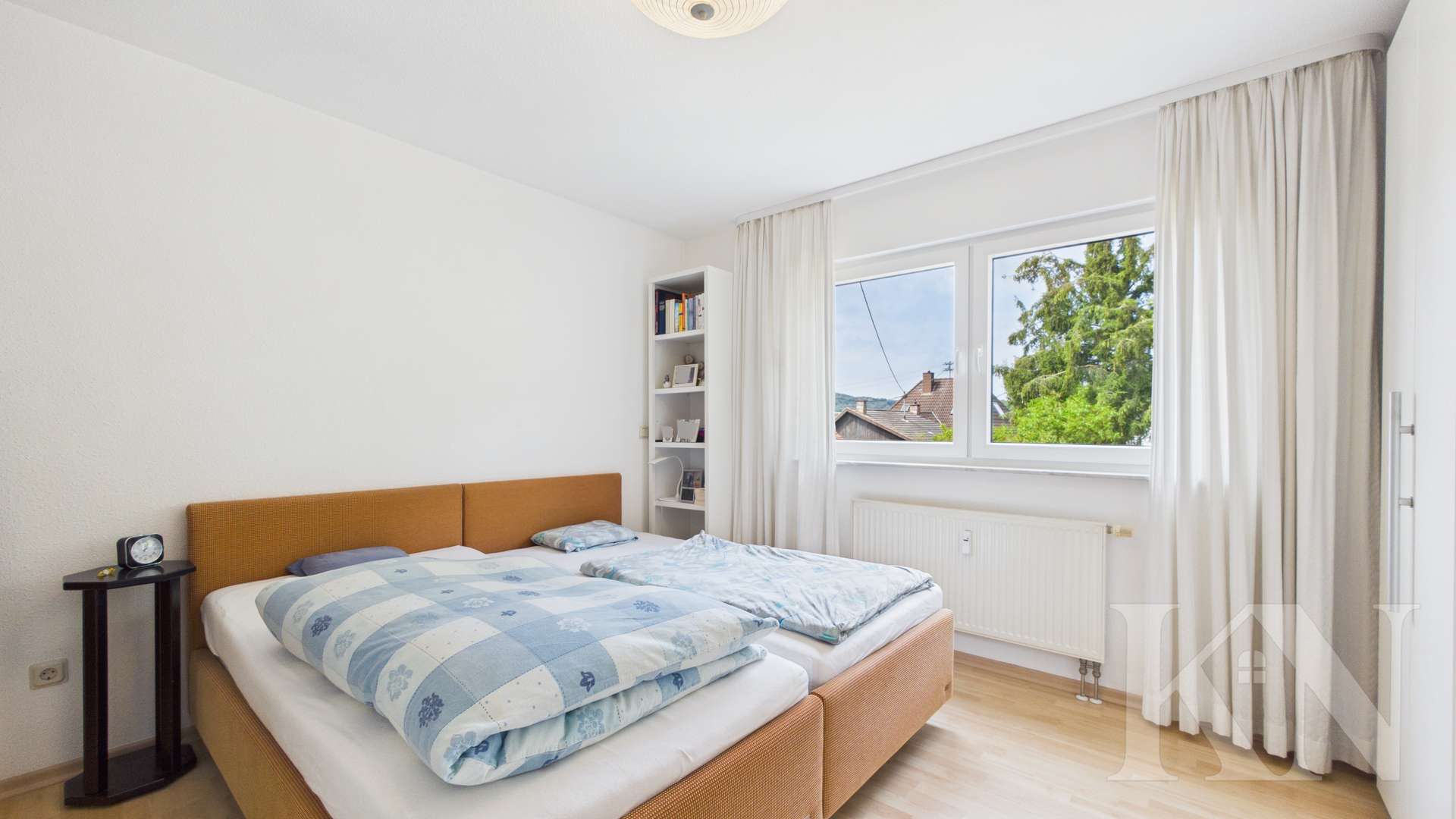Schlafzimmer - Gepflegte Eigentumswohnung mit Fernblick und Balkon in Saarbrücken-Eschringen