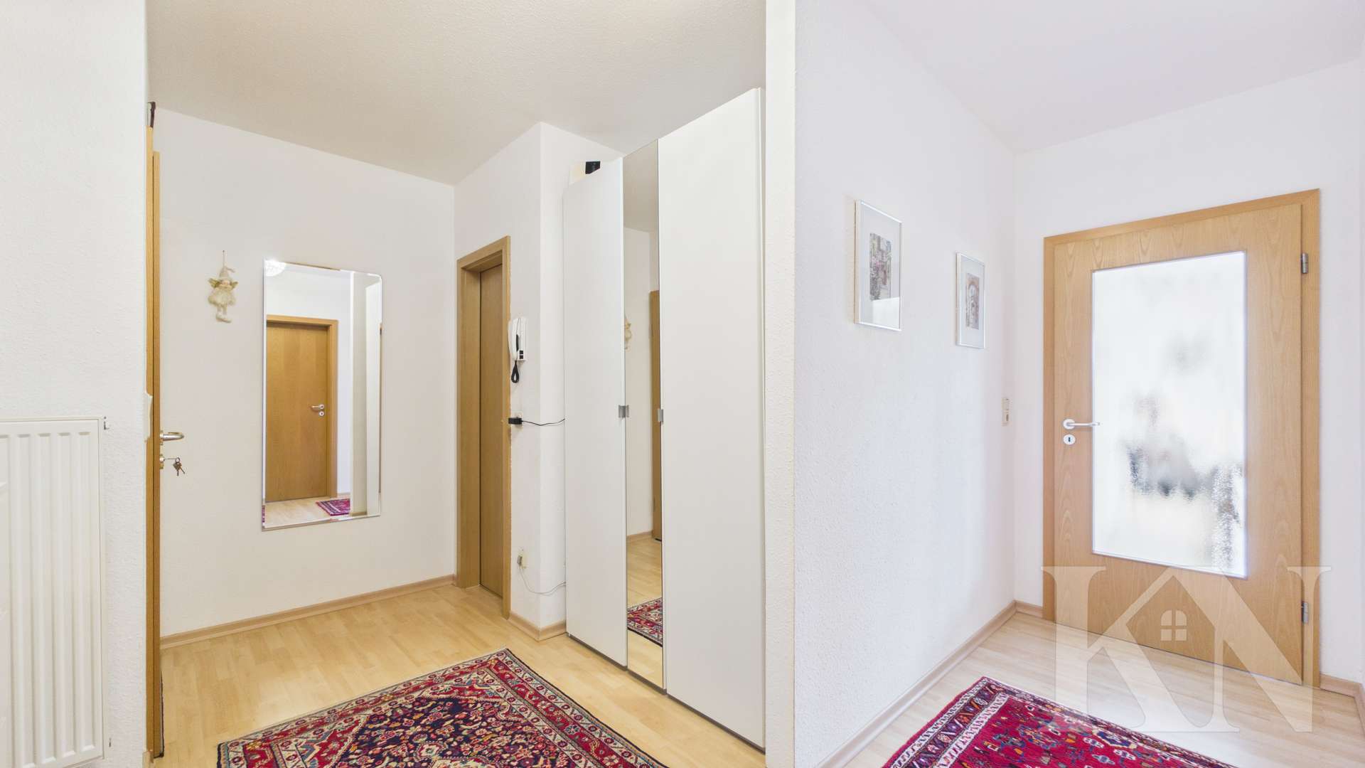 Diele - Gepflegte Eigentumswohnung mit Fernblick und Balkon in Saarbrücken-Eschringen