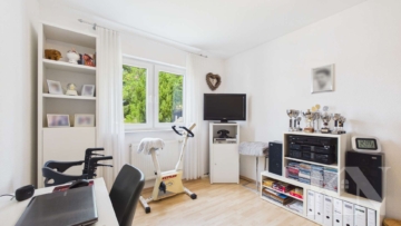 Arbeitszimmer - Gepflegte Eigentumswohnung mit Fernblick und Balkon in Saarbrücken-Eschringen