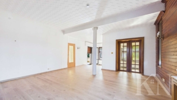 Offener Wohn- Essbereich - Altbauvilla mit Charme & Schieflage – 200 m² Wohnfläche auf 1.085 m² Grundstück