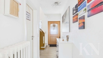 Diele - Gemütliches Einfamilienhaus mit Holzofen, Garage, Balkon & Garten – Ihr neues Zuhause in Nohfelden!