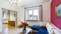 Wohnzimmer OG - Stadtvilla mit Altbaucharme in Brebach