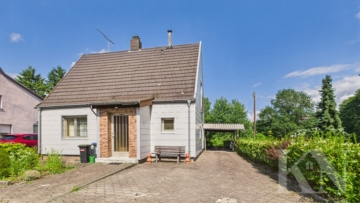 Einfamilienhaus mit Garten & Carport in ruhiger Lage von St. Ingbert, 66386 Sankt Ingbert, Einfamilienhaus