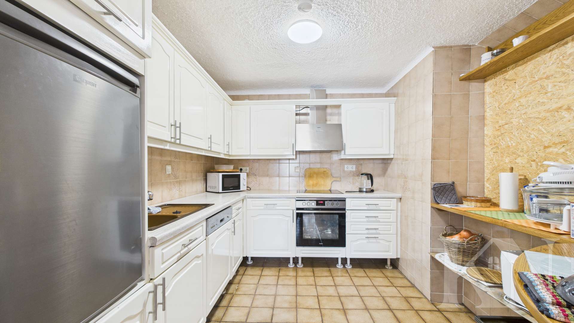 Küche - Mehrfamilienhaus mit großem Potenzial in Gersheim – PV-Anlage und separate Scheune