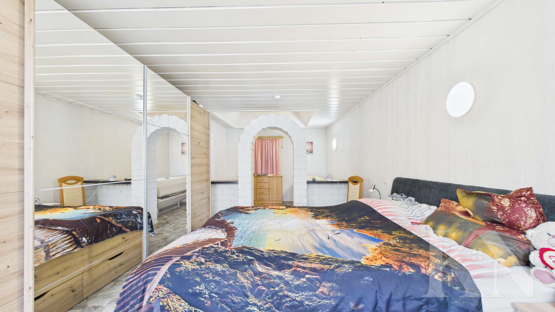 Schlafzimmer EG - Mehrfamilienhaus mit großem Potenzial in Gersheim – PV-Anlage und separate Scheune