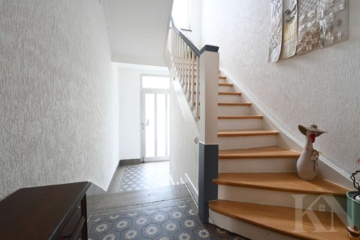 Treppenhaus - Stadtvilla mit Altbaucharme in Brebach