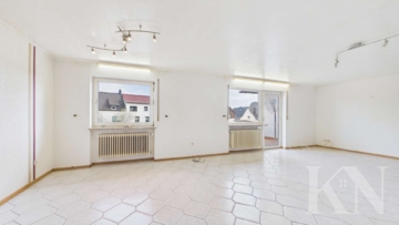 Wohnzimmer - Freistehender Bungalow mit Einliegerwohnung in Top-Lage von Illingen