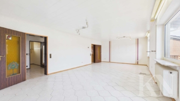Wohnzimmer - Freistehender Bungalow mit Einliegerwohnung in Top-Lage von Illingen