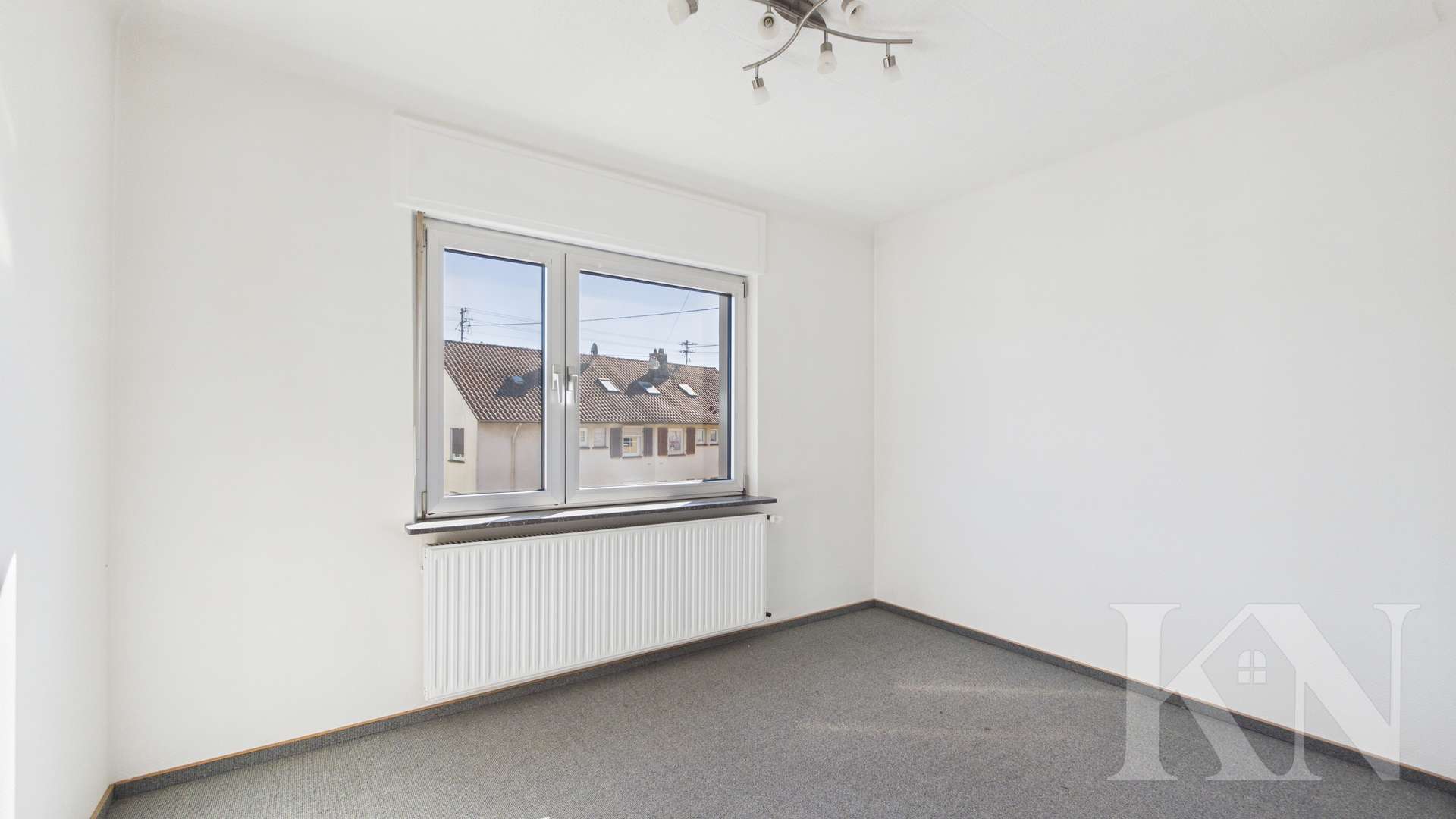 Zimmer Obergeschoss - Mehrfamilienhaus in Riegelsberg – ideal für Kapitalanleger