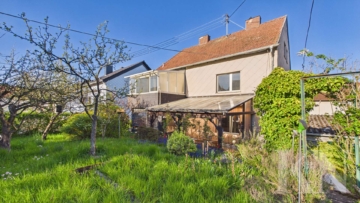 Rückansicht - Mehrfamilienhaus in Riegelsberg – ideal für Kapitalanleger