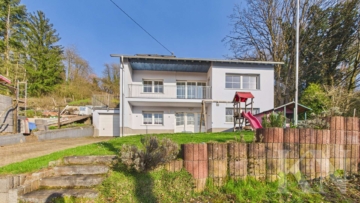 Außenaufnahme Haus - Großzügiges Wohnen in Merzig – Einfamilienhaus mit Garten, Balkon & Wintergarten