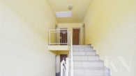 Treppenhaus - Attraktive Kapitalanlage oder gemütliches Zuhause – 3-Zimmer-Dachgeschosswohnung in Merzig