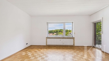 Schlafzimmer 1 - Großzügiges Einfamilienhaus mit Einliegerwohnung, 1.018 m² Grundstück und Weitblick in Riegelsberg!