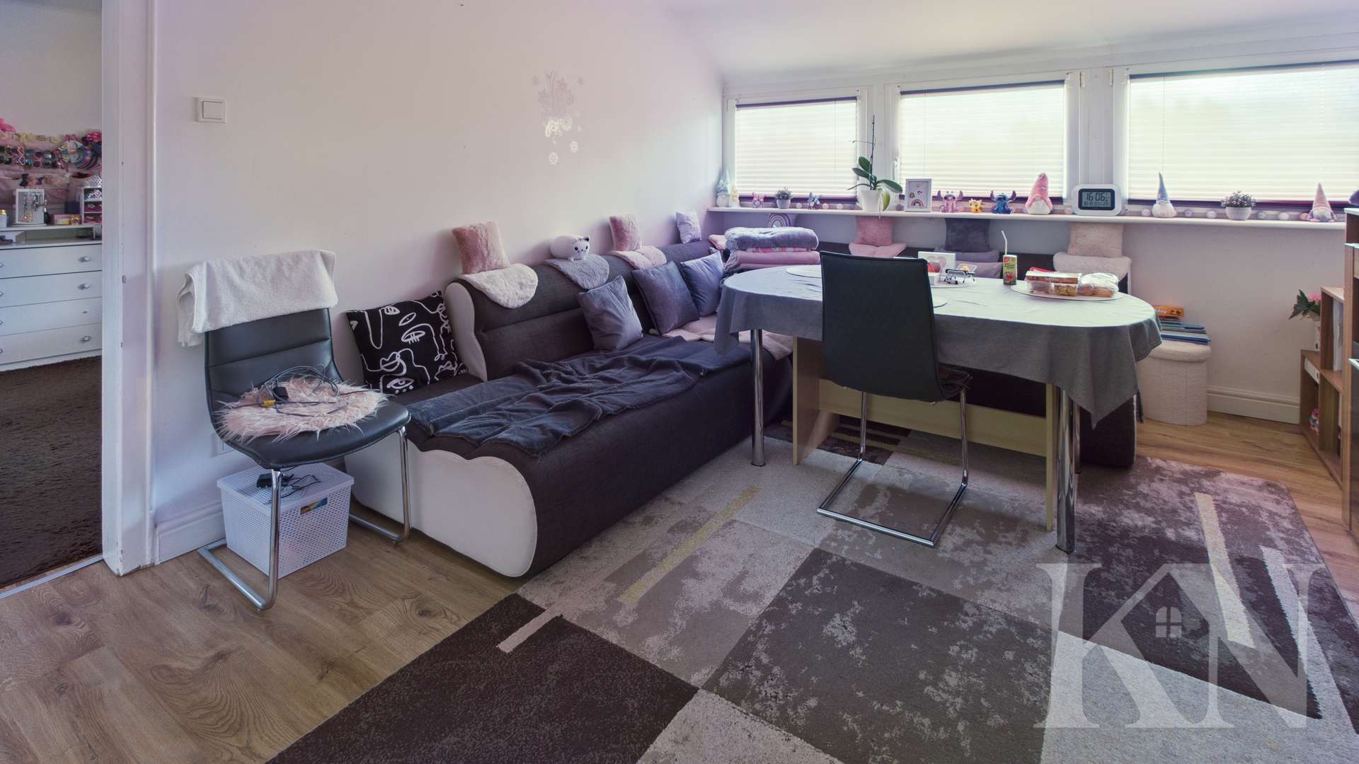 2.OG Wohnbereich - 9,31 % IST-Rendite, Solides 4-Familienhaus in Oberthal! FESTPREIS!