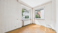 1. Obergeschoss Haupthaus - Zentrale Stadtlage: Vielseitiges Mehrfamilienhaus mit Arztpraxis!