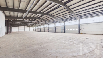 Halle - Logistik- und Gewerbefläche mit 14 Überladebrücken – flexibel teilbar