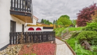 Garten - Charmantes Zweifamilienhaus mit Ausbaureserve in Riegelsberg