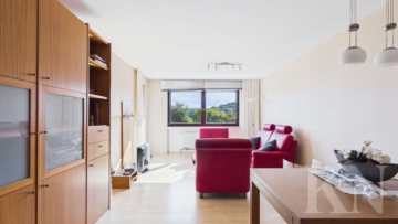 Wohnen mit Weitblick – großzügige 2-Zimmer-Wohnung mit Balkon in Saarbrücken!, 66121 Saarbrücken, Etagenwohnung