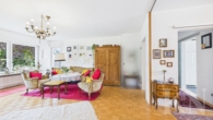 Wohn,-Essbereich - Zwei,- bis Dreifamilienhaus in Top-Lage