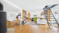 Wohn,-Esszimmer - Zwei,- bis Dreifamilienhaus in Top-Lage