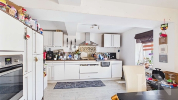 Küche - Freistehendes Einfamilienhaus mit Entwicklungspotenzial in Bischmisheim