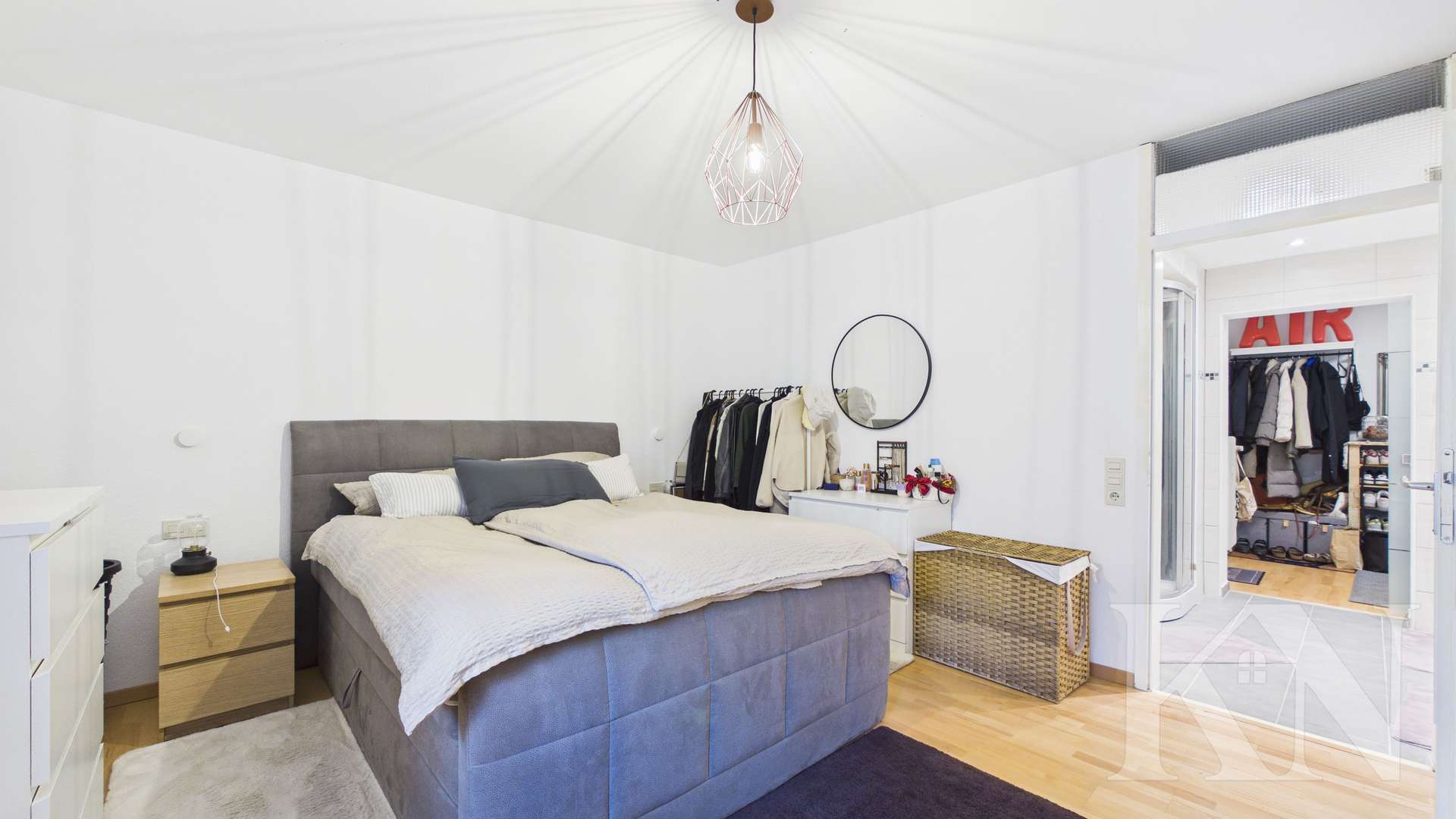 Schlafzimmer - Top-Lage: Erdgeschosswohnung mit Balkon, TG-Stellplatz & Wellnessbereich in Saarbrücken-Rotenbühl