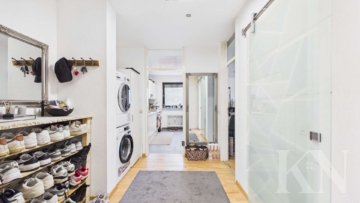 Eingangsdiele - Top-Lage: Erdgeschosswohnung mit Balkon, TG-Stellplatz & Wellnessbereich in Saarbrücken-Rotenbühl