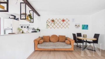 Wohnzimmer - Maisonettewohnung mit Hauscharakter in gefragter Wohnlage von Riegelsberg