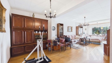 EG Wohn- / Esszimmer - Großzügige Doppelhaushälfte mit ca. 311 m² Wohnfläche und vielseitigem Entwicklungspotenzial