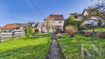 Garten Rückseite Haus - Altbaujuwel mit Potenzial – verwirklichen Sie hier Ihre Wohnideen