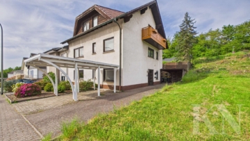 Seitenansicht - Gepflegtes Einfamilienhaus mit Ausbaupotenzial in gefragter Lage