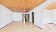 Wohnzimmer - Gepflegte Eigentumswohnung mit Garage & Balkon in Völklingen-Heidstock