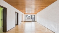 Wohnzimmer - Gepflegte Eigentumswohnung mit Garage & Balkon in Völklingen-Heidstock