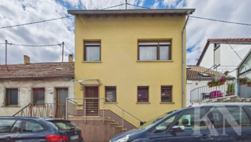 Nähe Universität: Zwei Eigentumswohnungen mit Garten, Balkon & Terrasse, 66125 Saarbrücken, Zweifamilienhaus