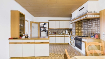 Küche - Geräumiges Einfamilienhaus mit Garten, Garage und vielfältigen Möglichkeiten!