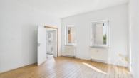Schlafzimmer Erdgeschoss - Wohnen mit Mehrwert: Doppelhaushälfte + separates Baugrundstück
