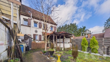 Einfamilienhaus mit Garten und Carport in zentraler Lage von Spiesen-Elversberg!, 66583 Spiesen-Elversberg, Einfamilienhaus