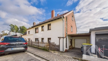 Aussenansicht 1 - Charmantes Ein-Zweifamilienhaus in Spiesen-Elversberg