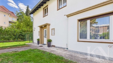 Außenansicht - Großzügiges Ein- bis Zweifamilienhaus in Saarbrücker Top-Lage