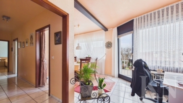 Flur & Eingangsdiele - Gepflegte 2-3 Zimmer-Küche-Bad-Wohnung in ruhiger Lage