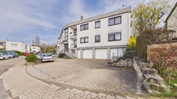 Gepflegte 2-3 Zimmer-Küche-Bad-Wohnung in ruhiger Lage, 66132 Saarbrücken, Etagenwohnung