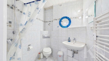 Badezimmer - Gut geschnittene 2-ZKB mit Balkon – zentrale Lage in Saarbrücken-Malstatt