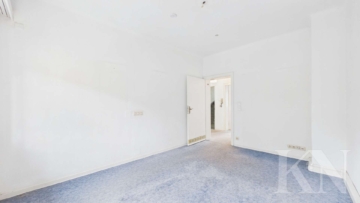 Wohnzimmer - Gut geschnittene 2-ZKB mit Balkon – zentrale Lage in Saarbrücken-Malstatt