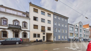 Front - Gut geschnittene 2-ZKB mit Balkon – zentrale Lage in Saarbrücken-Malstatt