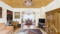 Wohnzimmer / Esszimmer - Ihr neues Zuhause in Riegelsberg – charmantes Einfamilienhaus mit Balkon, Terrasse & Garage!