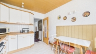 Küche - Ihr neues Zuhause in Riegelsberg – charmantes Einfamilienhaus mit Balkon, Terrasse & Garage!