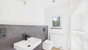 Gäste WC - Einziehen & wohlfühlen – Sanierte Doppelhaushälfte mit Garten in Saarbrücken-Güdingen
